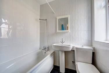 6 bed house, Addison Gardens south kingston, Near university, Kingston, KT58DW - Image 11